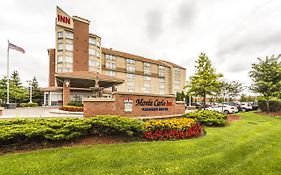 Monte Carlo Inn Vaughan Suites